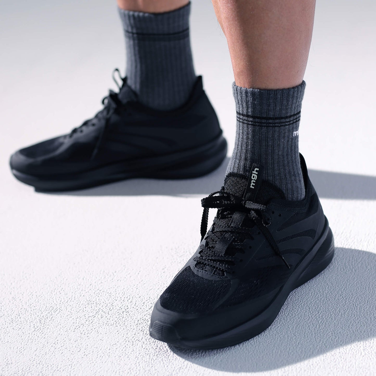 Core Motion Shoes “WARP” – Blackout edition