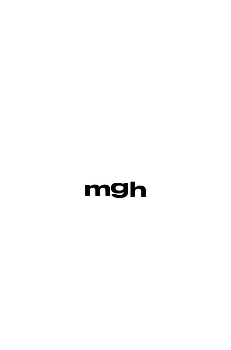 mgh core4 ブラックランニングシューズ 28センチ 新品未使用　本田圭佑 mgh｜本田圭佑らが仕掛ける、次世代スポーツアパレルブランド